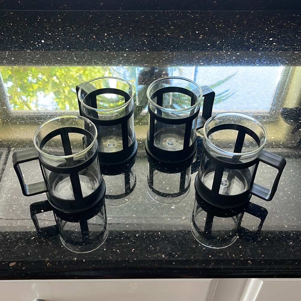 New! Set of four mugs